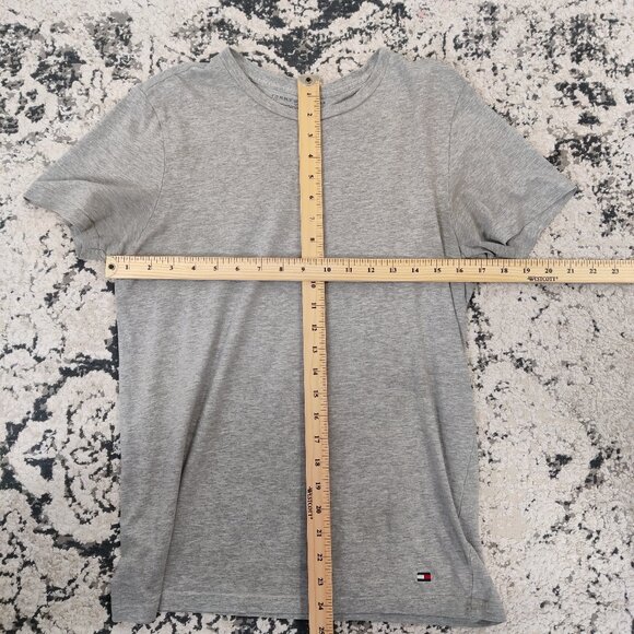 Tommy Hilfiger Men's Casual Gray T-shirt Size Small Versatile - Picture 6 of 8